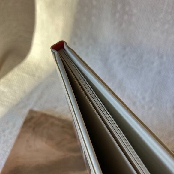 Olivia - Hardcover By Ian Falconer - LIKE NEW CONDITION - Picture 5 of 8